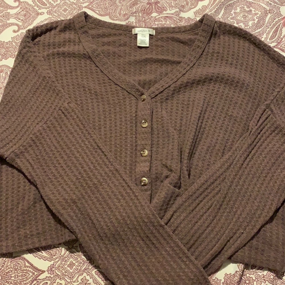 Very cute cropped sweater!